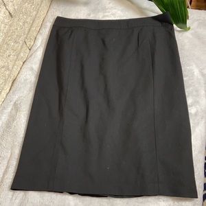Express fully lined business pencil skirt with pleats in back